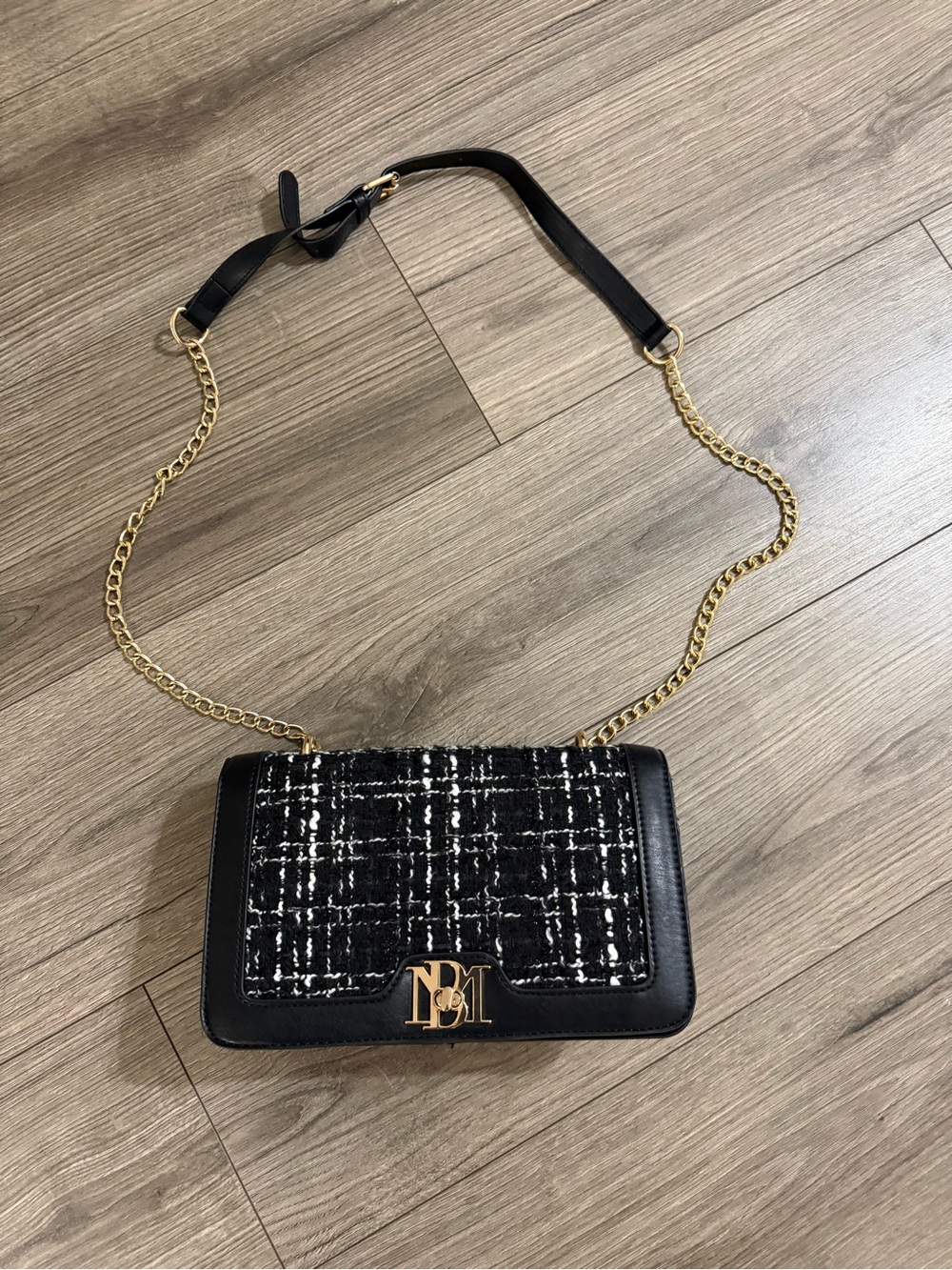 NEW NWOT Badgley Mischka Tweed Crossbody Bag